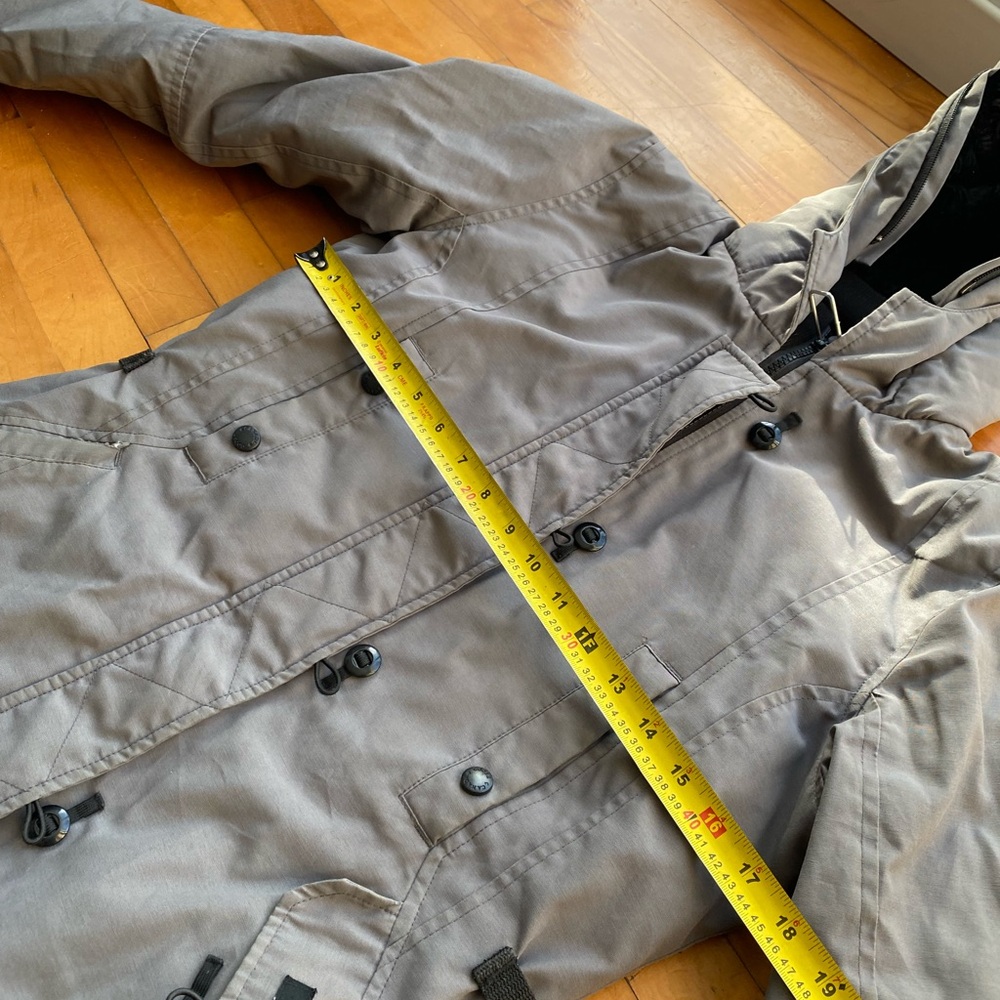 Grey Canada Goose Jacket - Picture 11 of 13